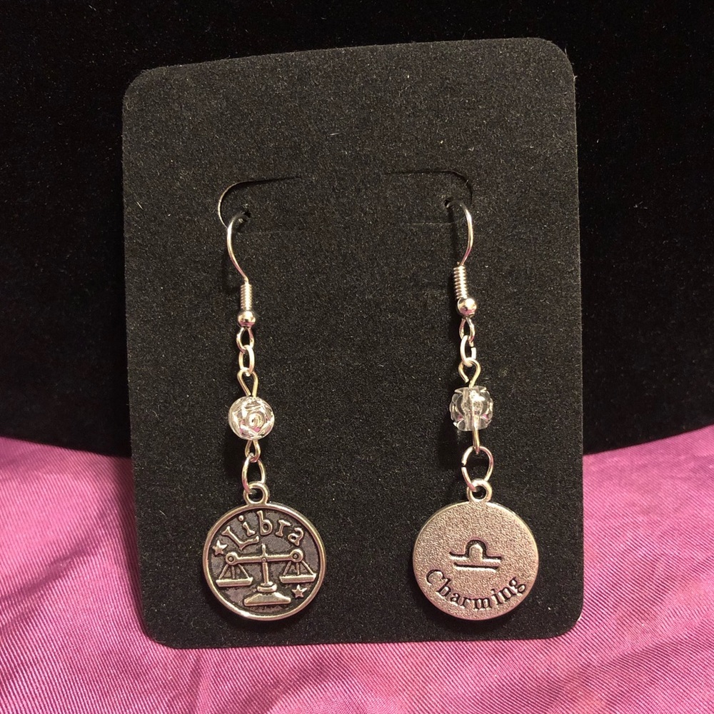 ZODIAC CHARM EARRINGS LIBRA CHARMING
